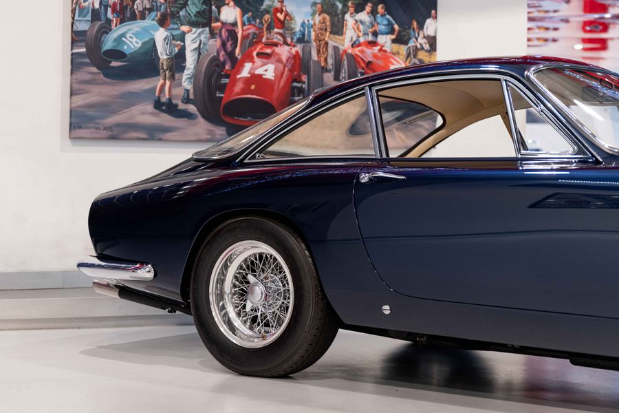 Ferrari 250 GT Lusso