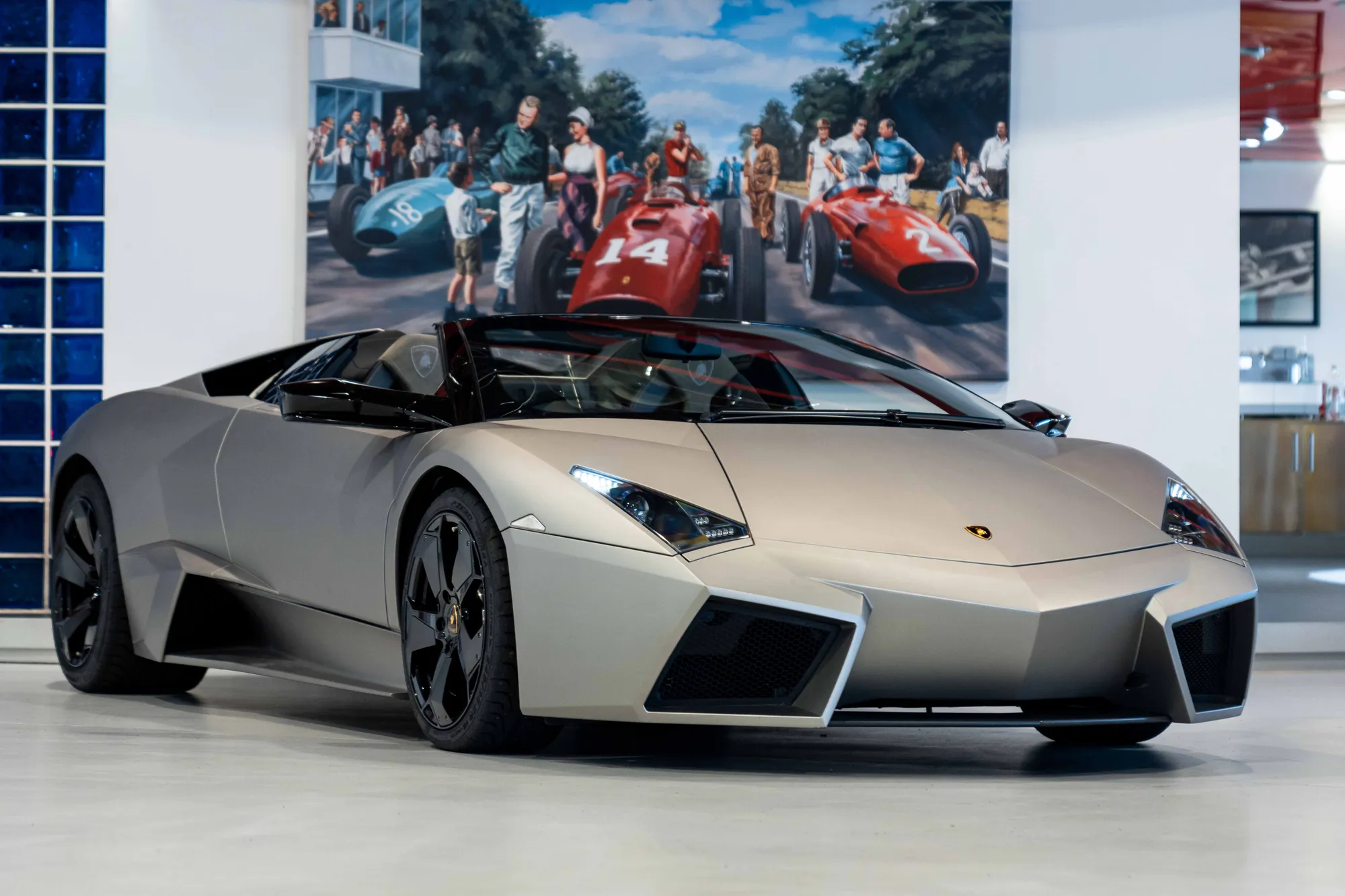 сколько стоит lamborghini reventon roadster 2012