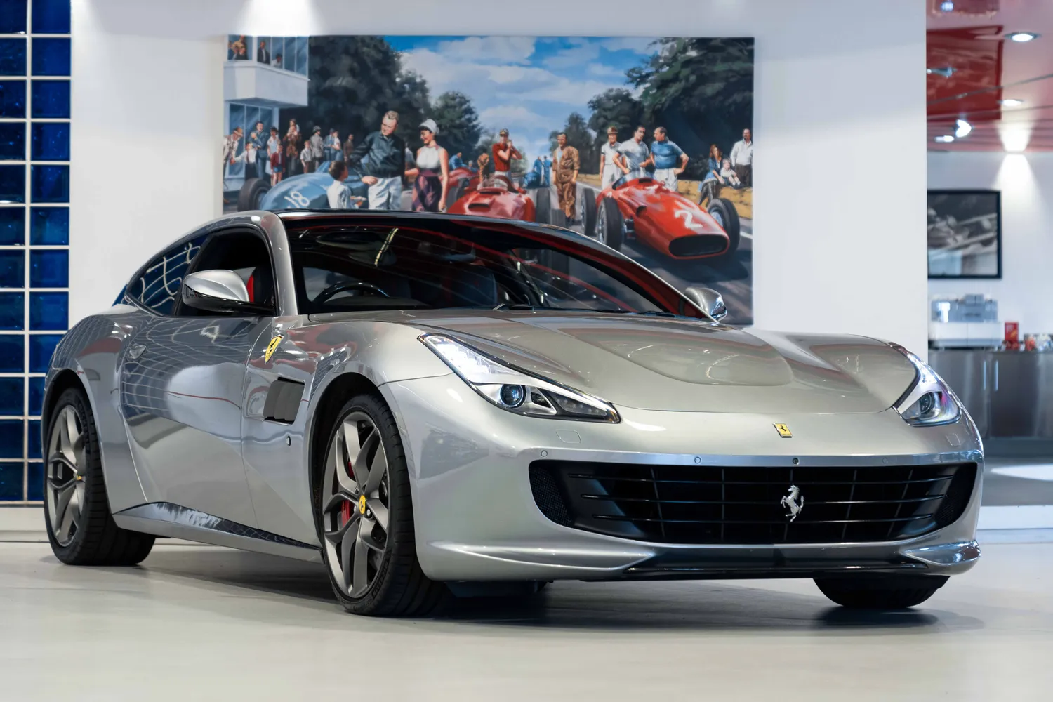 Ferrari GTC4 Lusso T