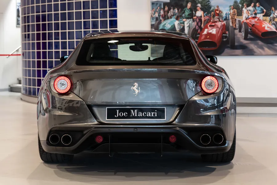 Ferrari FF