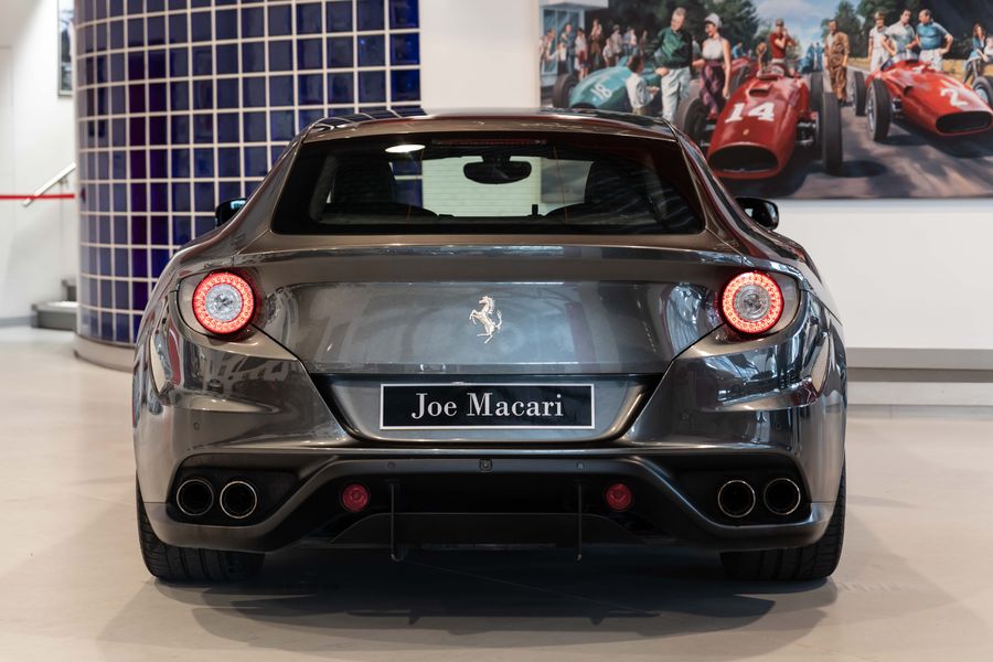 Ferrari FF