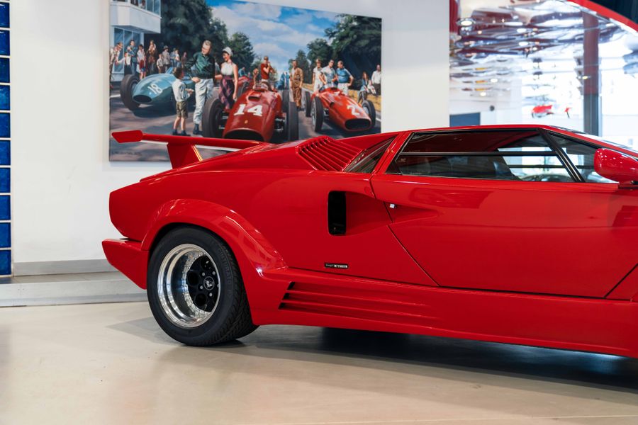 Lamborghini Countach 25th Anniversary