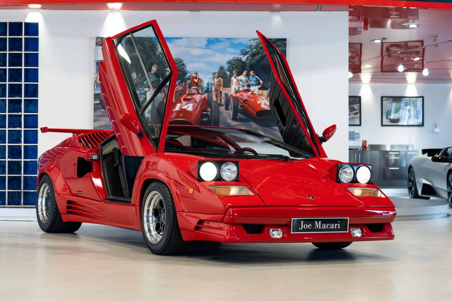 Lamborghini Countach 25th Anniversary