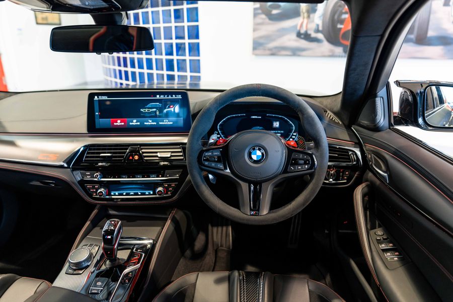 BMW M5 CS