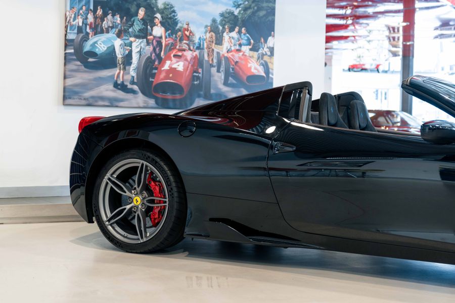 Ferrari 458 Speciale Aperta