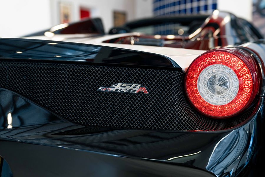 Ferrari 458 Speciale Aperta