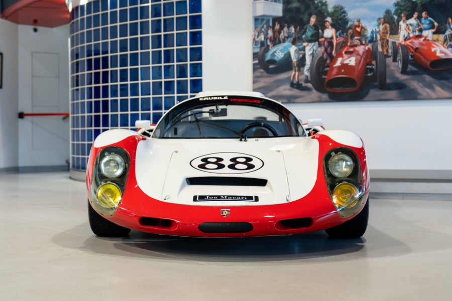Porsche 910