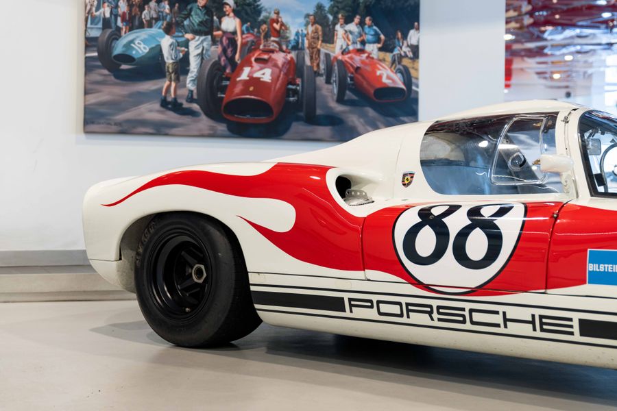 Porsche 910