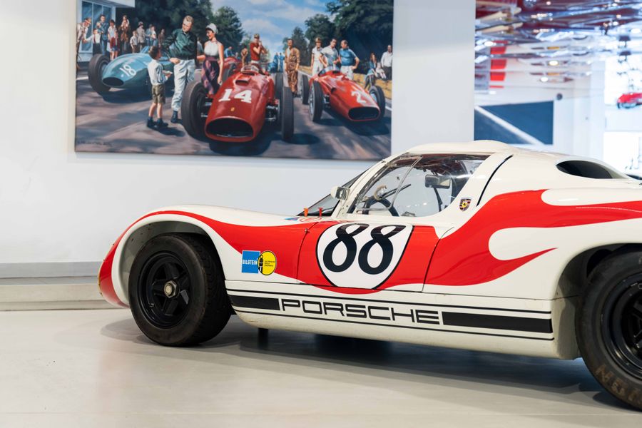 Porsche 910