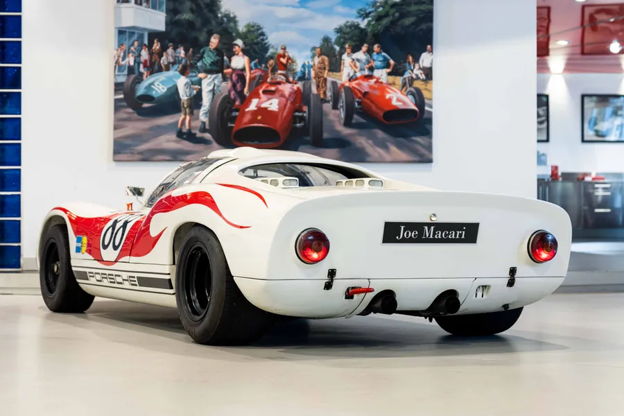 Porsche 910