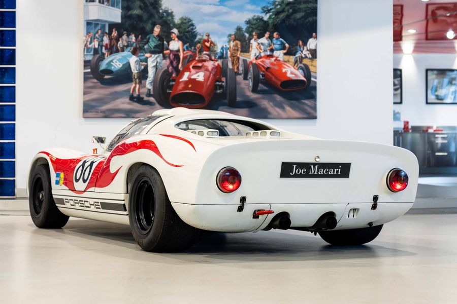 Porsche 910