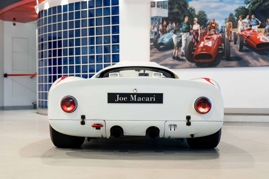 Porsche 910