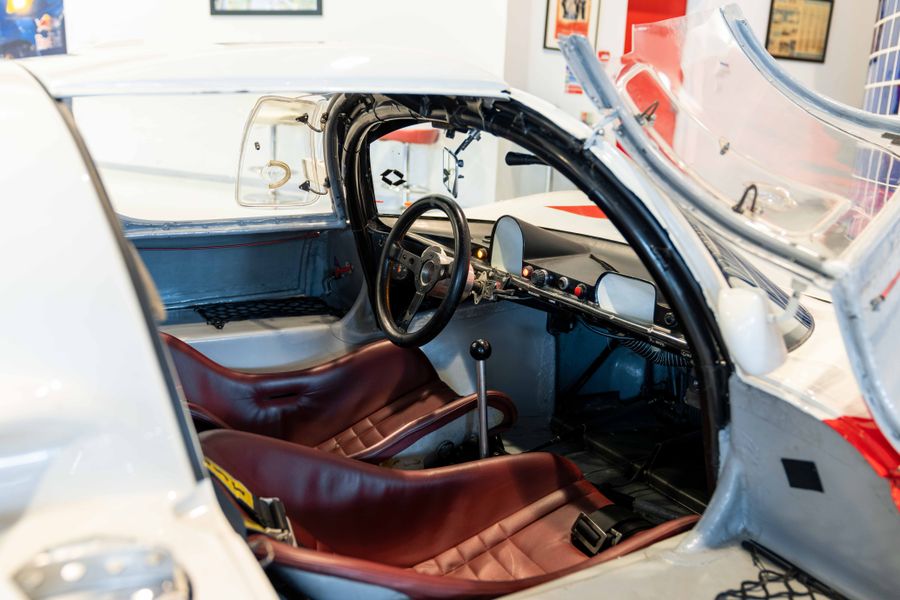 Porsche 910