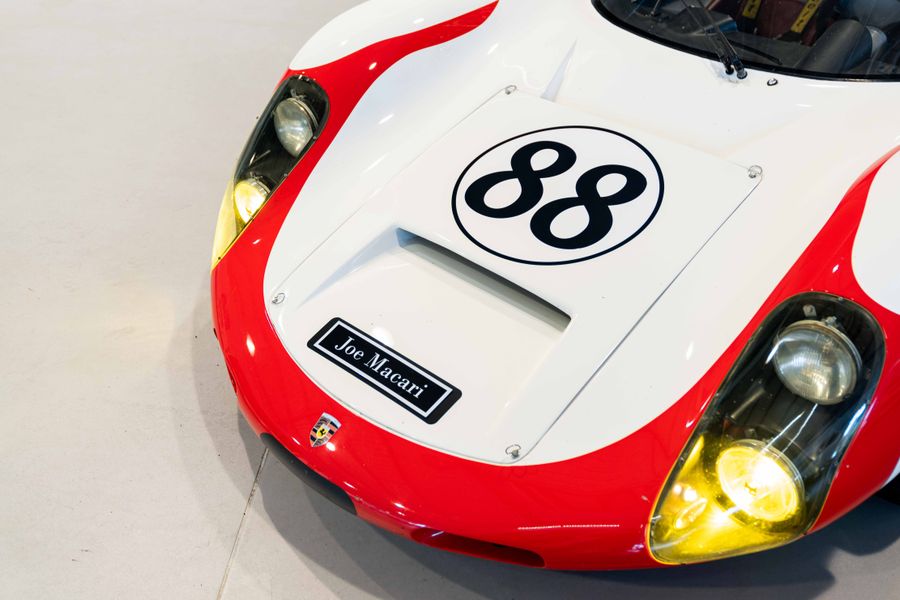 Porsche 910