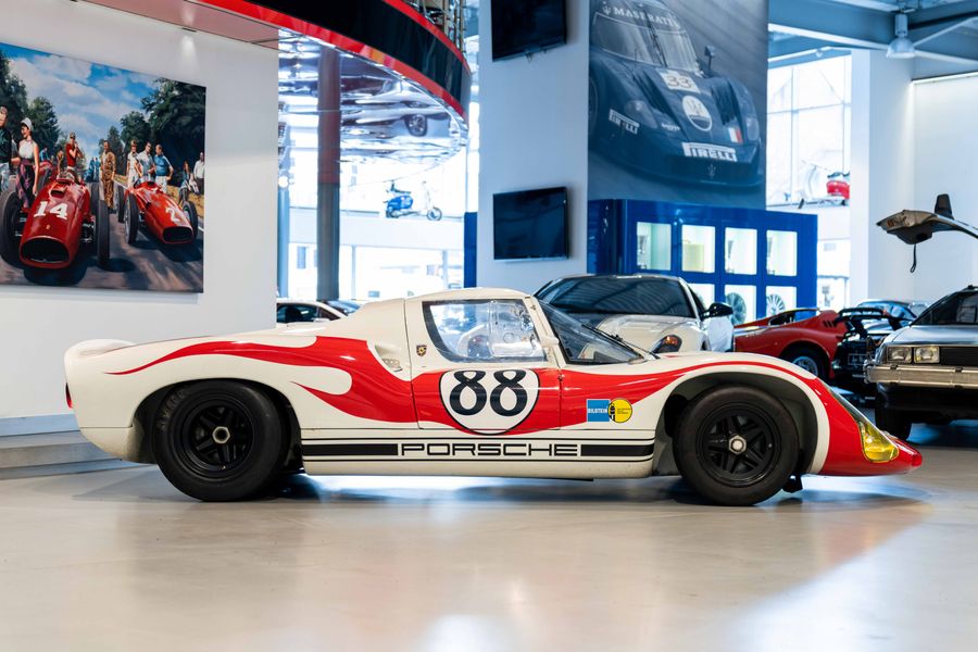 Porsche 910
