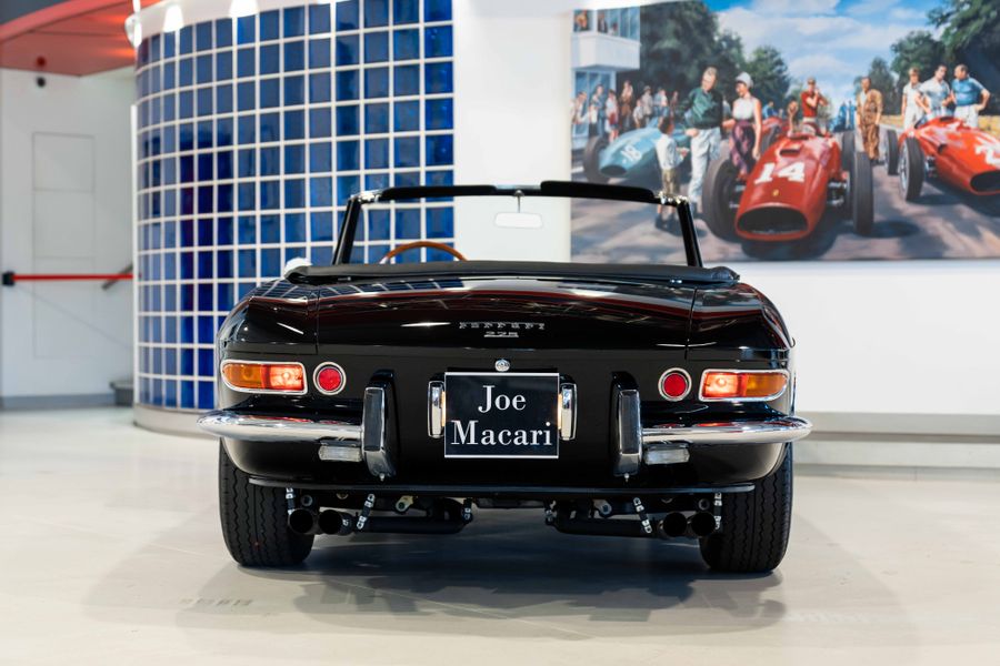 Ferrari 275 GTS