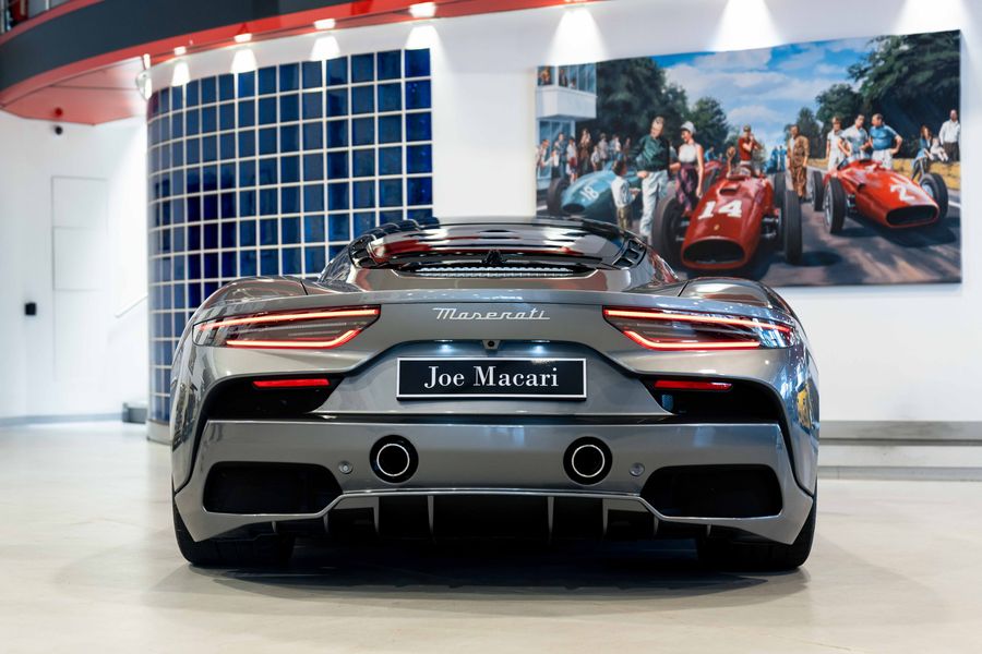 Maserati MC20