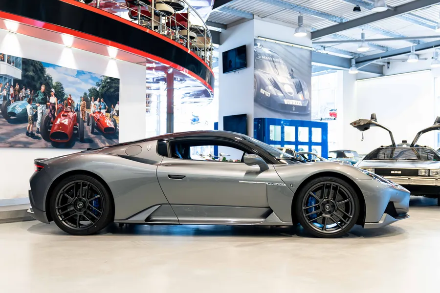 Maserati MC20