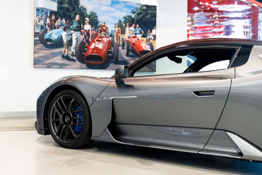 Maserati MC20