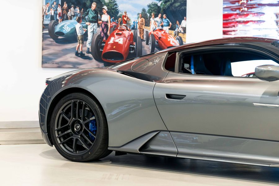 Maserati MC20