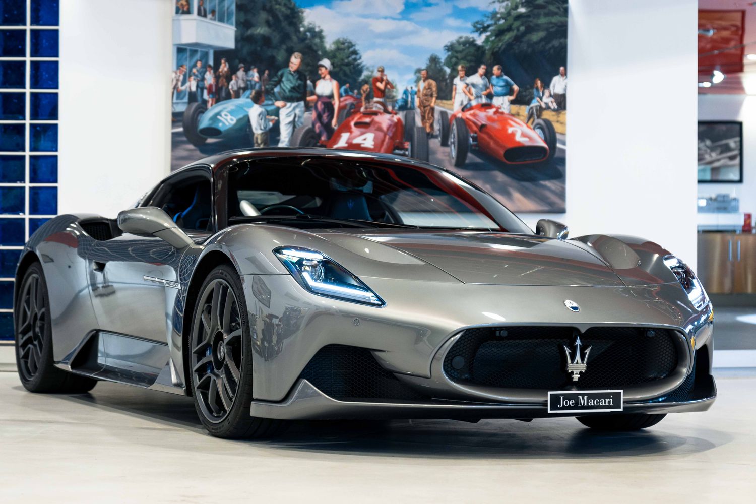 Maserati MC20