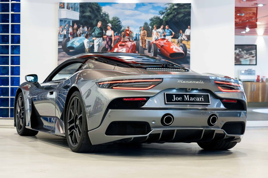 Maserati MC20