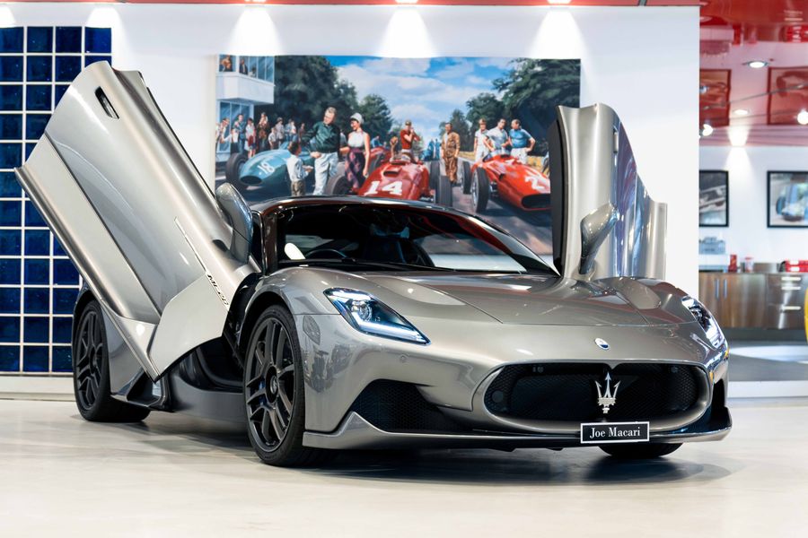Maserati MC20