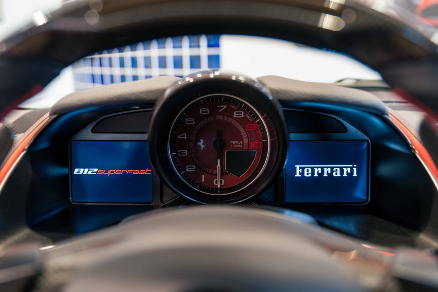 Ferrari 812 Superfast LHD