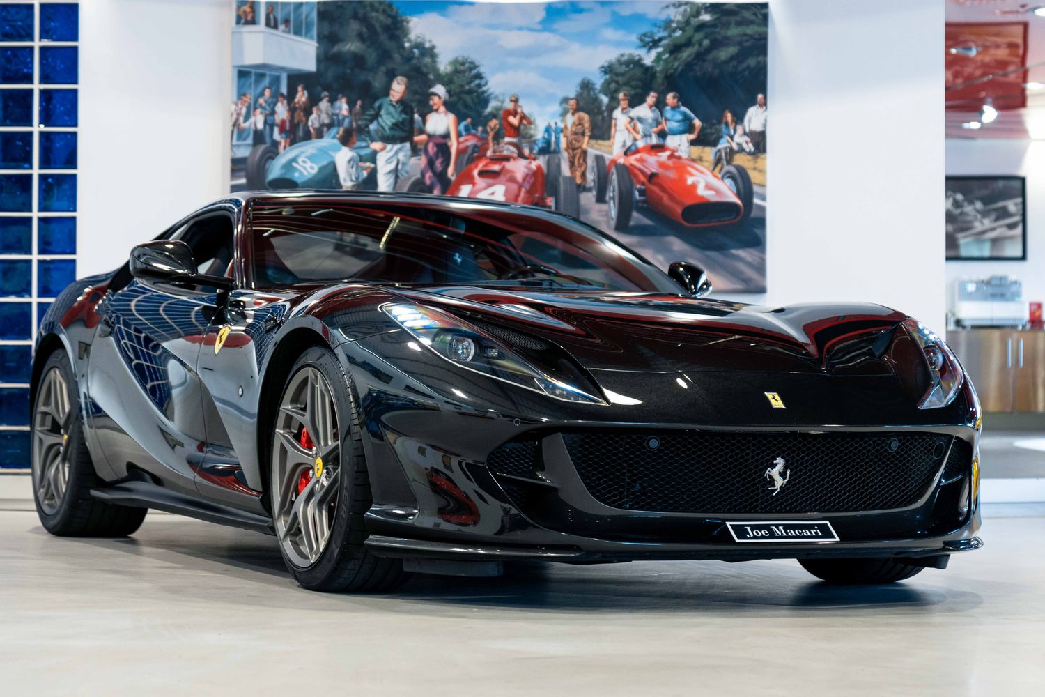 Ferrari 812 Superfast LHD