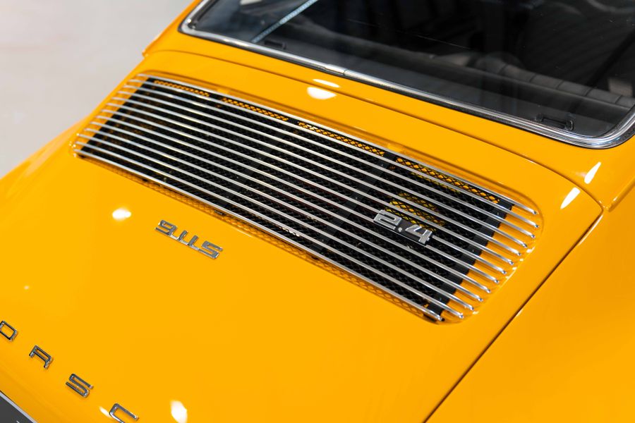 Porsche 911S 2.4 Coupe