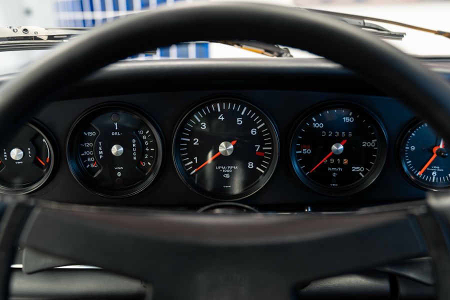 Porsche 911S 2.4 Coupe
