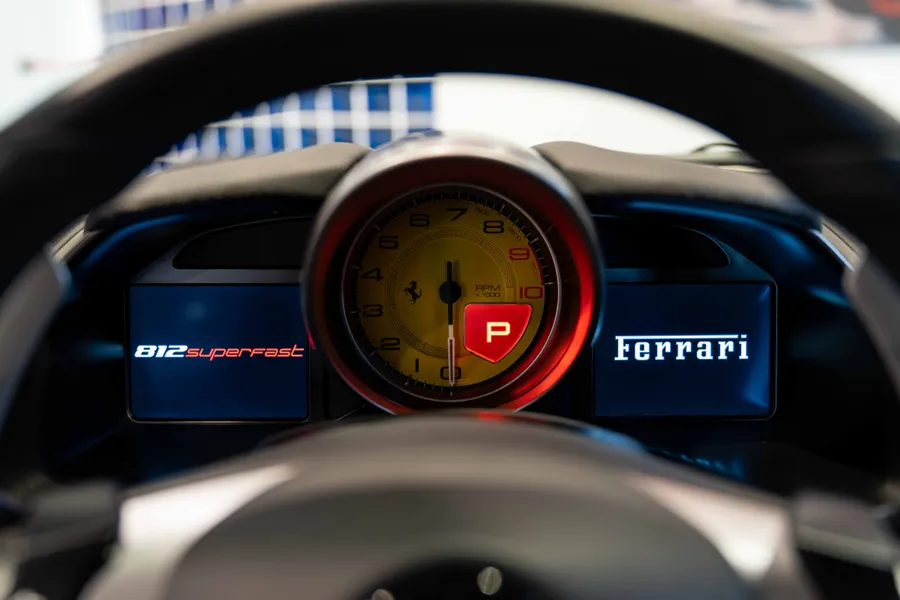 Ferrari 812 Superfast LHD