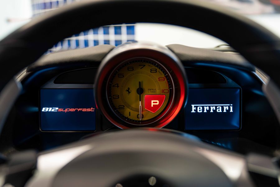 Ferrari 812 Superfast LHD