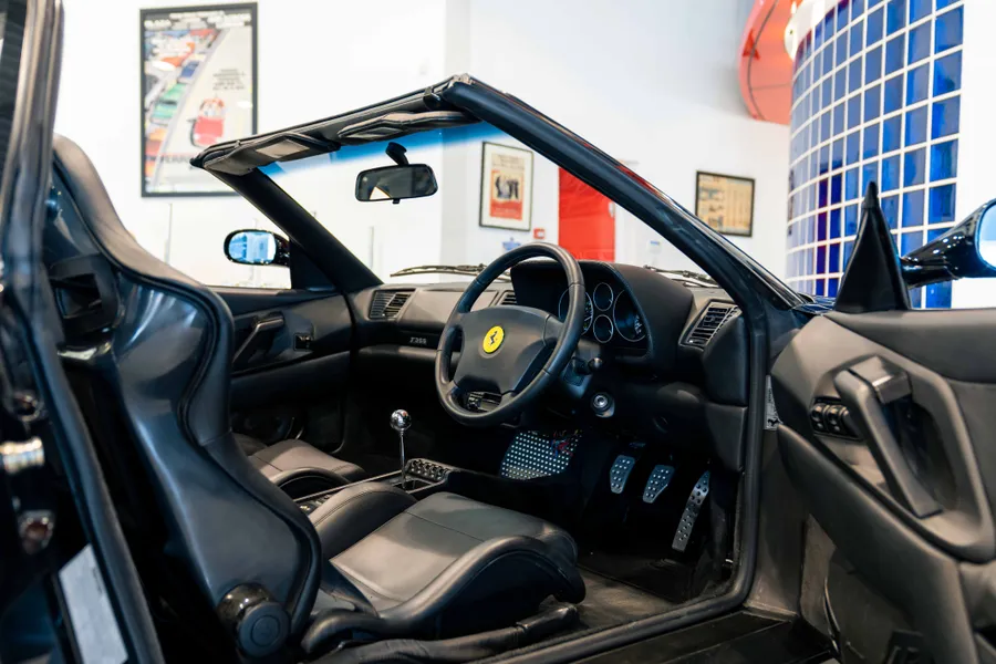 Ferrari F355 GTS