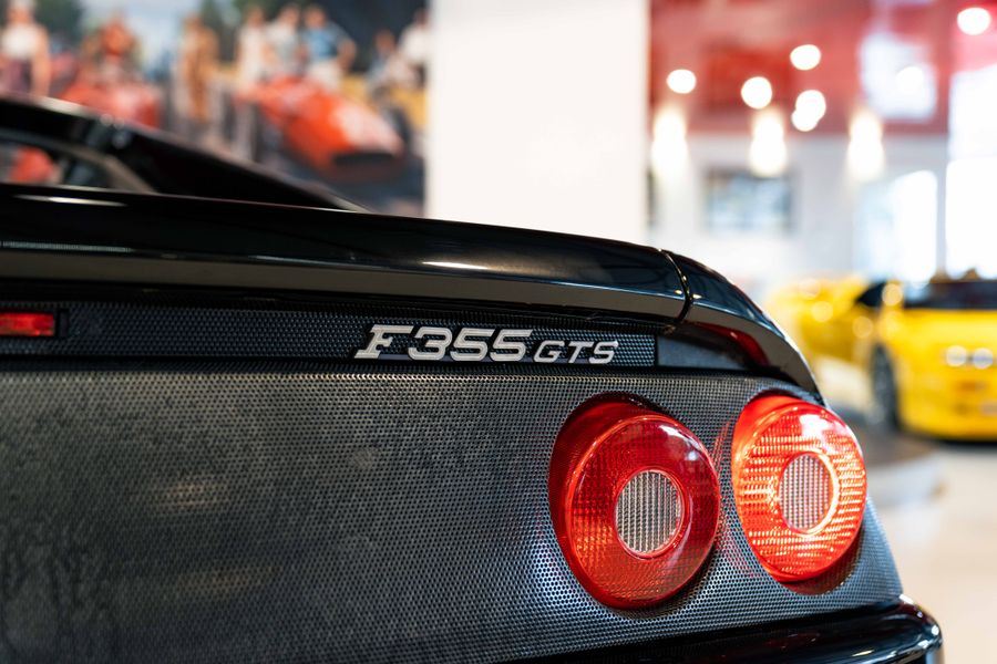 Ferrari F355 GTS