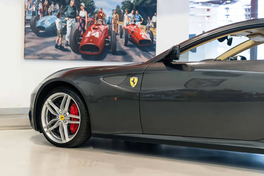 Ferrari FF
