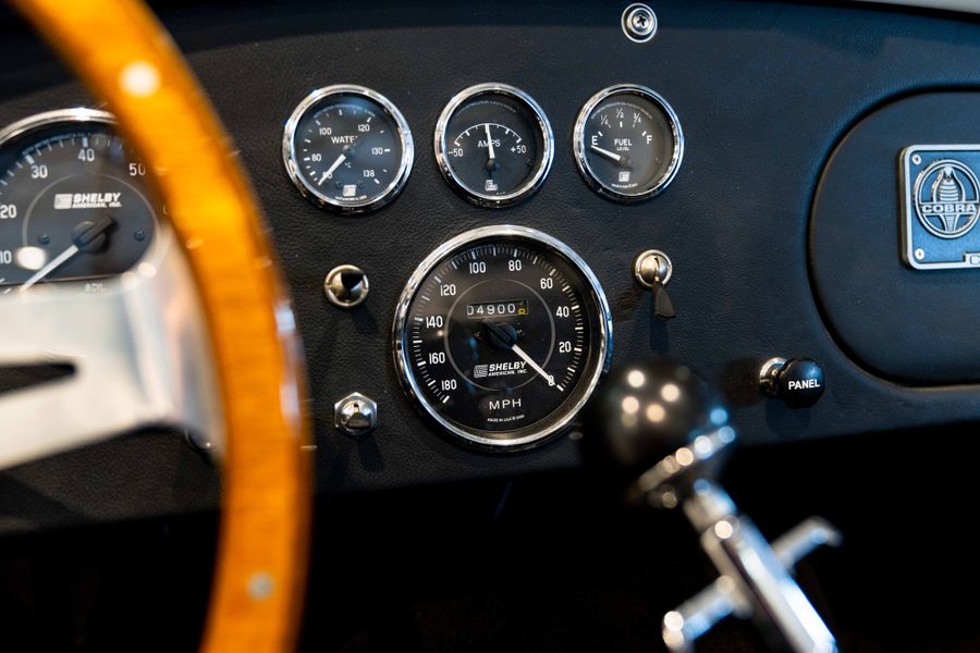 Shelby Cobra CSX4000 Series