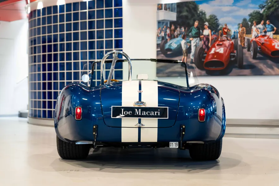Shelby Cobra CSX4000 Series