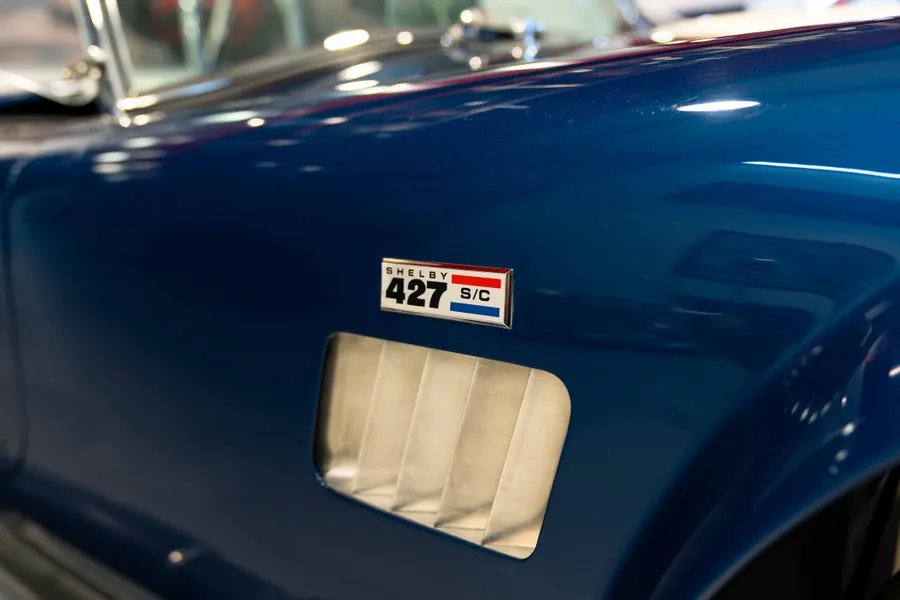 Shelby Cobra CSX4000 Series