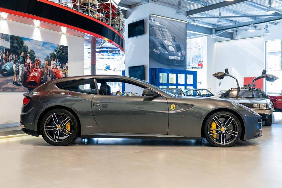 Ferrari FF