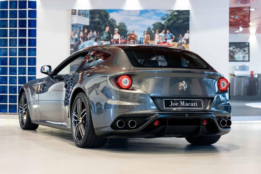 Ferrari FF