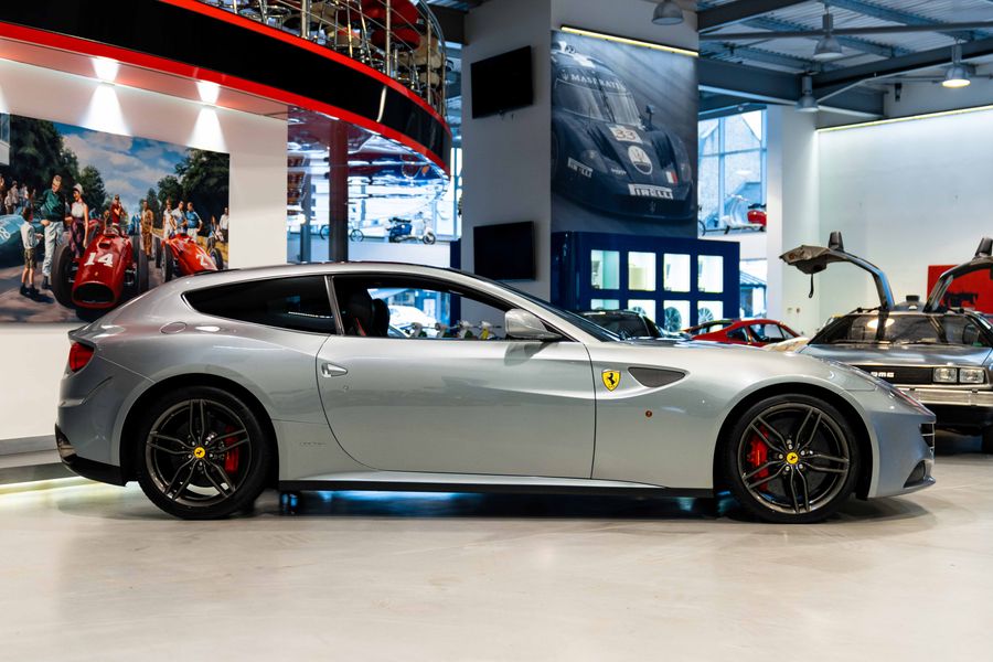 Ferrari FF