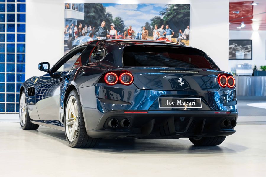 Ferrari GTC4 Lusso