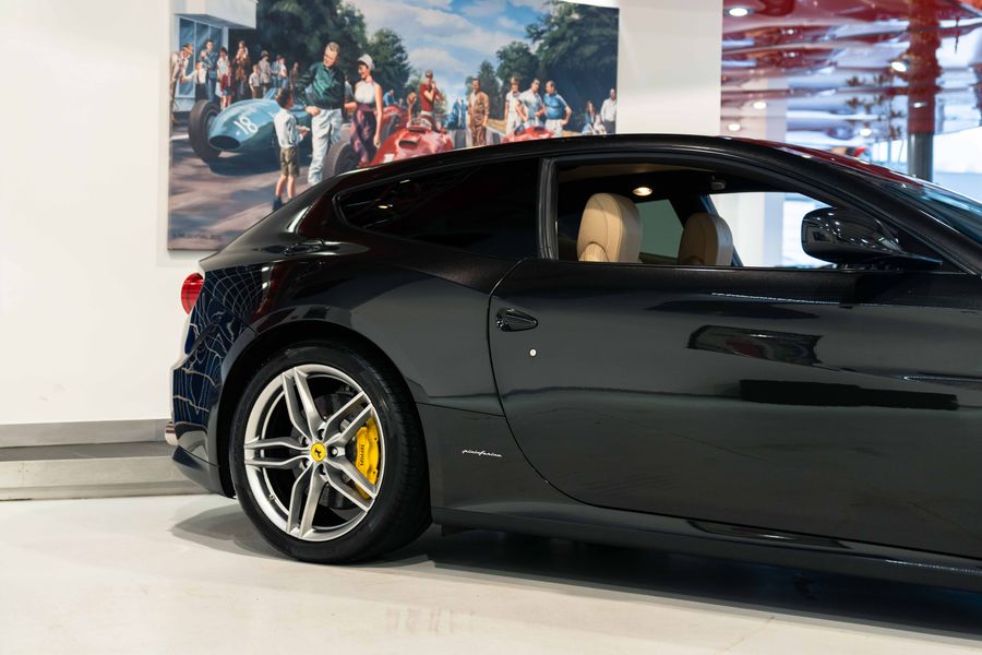 Ferrari FF