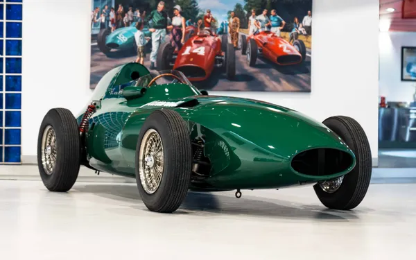 Vanwall '57 Replica