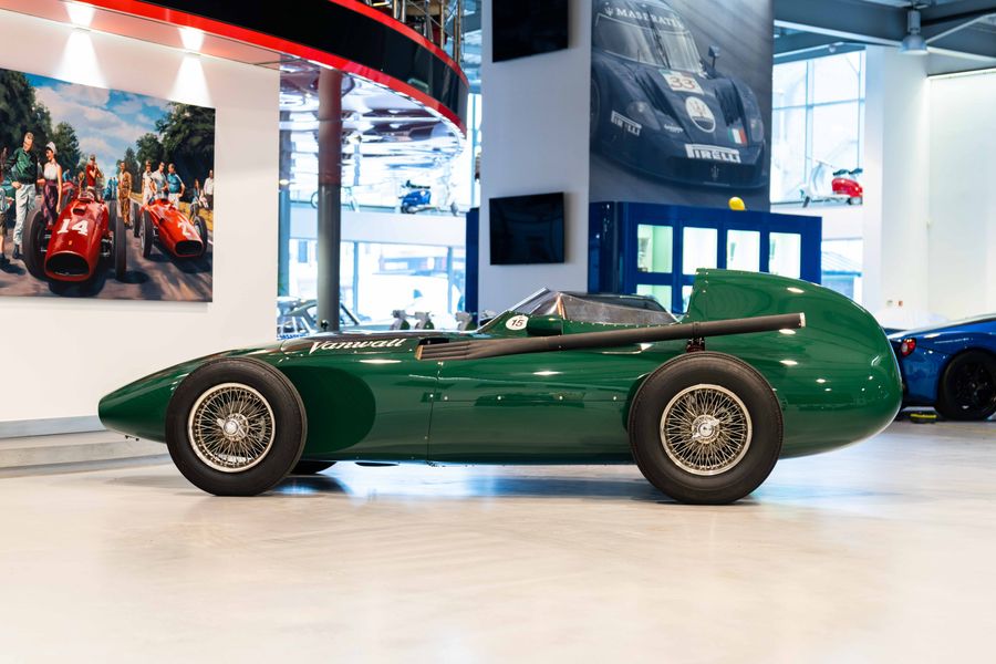 Vanwall '57 Replica