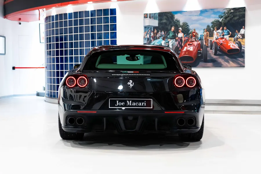 Ferrari GTC4 Lusso T