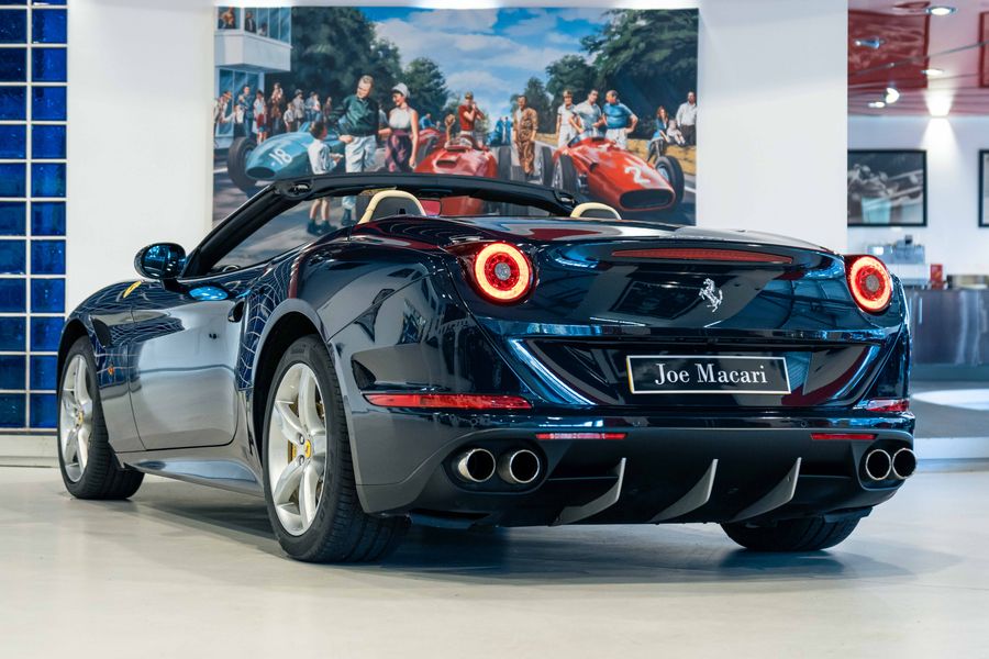 Ferrari California T