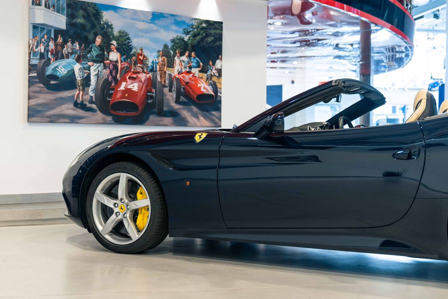 Ferrari California T