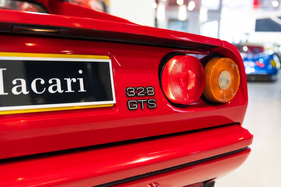 Ferrari 328 GTS